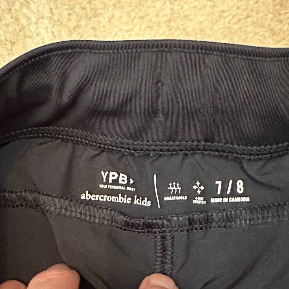 abercrombie kids Black Stretch Athletic Shorts - Picture 2 of 4